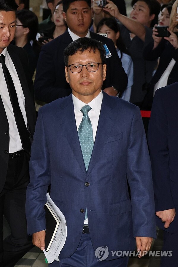 구영배 큐텐그룹 대표가 지난 30일 오전 국회 정무위원회에서 열린 '티몬·위메프 정산 및 환불 지연 사태' 관련 긴급 현안질의에 출석하고 있다. (사진=연합뉴스)