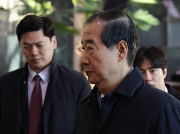 한덕수 국무총리가 9일 서울 종로구 정부서울청사로 출근하고 있다. 사진=연합뉴스