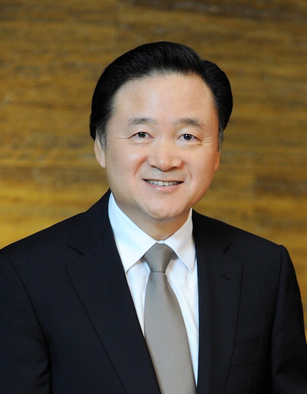 8일 SPC그룹은 허영인 회장이 도널드 트럼프 미국 대통령 취임식에 초청 받아 참석한다고 밝혔다. (사진=SPC그룹)