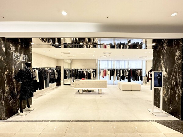 넘버프로젝트 롯데백화점 부산본점 매장 (사진=하고하우스)