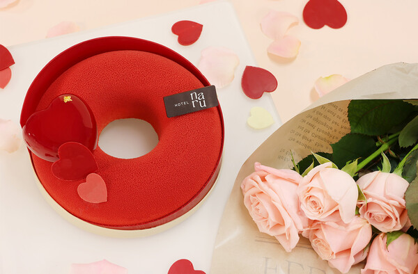 발렌타인 스페셜 케이크 ‘루즈 베리 아모르 (Rouge Berry Amour)’ (사진=호텔 나루 서울)