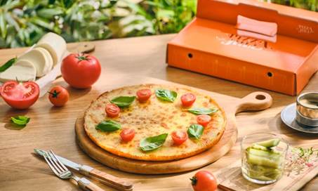 르 파사쥬에서 To-go 서비스로 제공되는 마르게리타 피자 (사진=워커힐 호텔앤리조트)