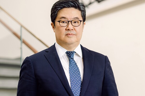 MBK파트너스 김병주 회장.