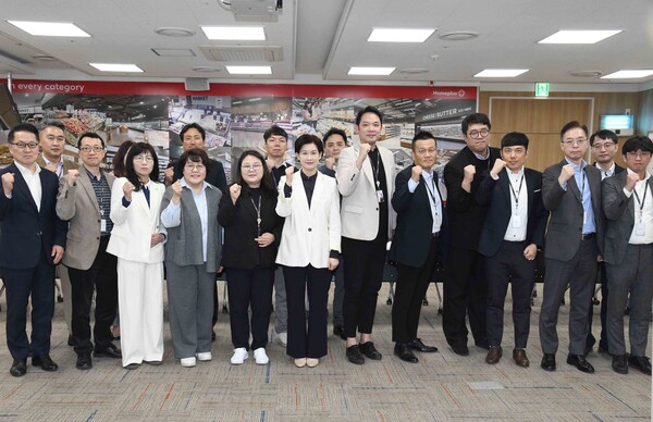 25일 홈플러스 본사에서 홈플러스 경영진과 한마음협의회 전사 위원이 참석한 가운데 전사 협의회가 진행됐다. (사진=홈플러스)