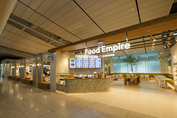 인천국제공항 제1터미널 푸드엠파이어.(사진=아워홈)