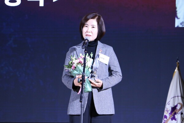 김미애 의원이18일 한국여성단체협의회가 주최한 제60회 전국여성대회에서 ‘우수국회의원상’을 받은 후 인사말을 하고 있다. 김미애 의원 제공.