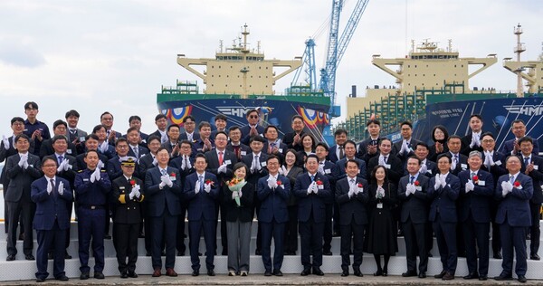 HD현대삼호, 메탄올 이중연료추진 컨테이너선 명명식. 사진= HD현대삼호.