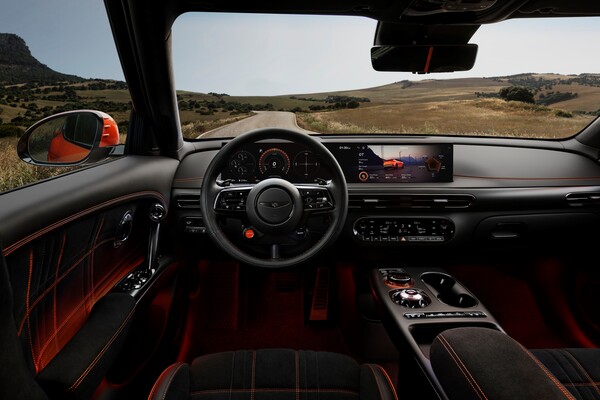 제네시스 'GV60 마그마'의 내장 이미지. 사진=제네시스 제공.