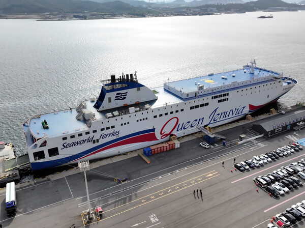 좌초했다가 돌아온 퀸제누비아2호. 사진= 연합뉴스.