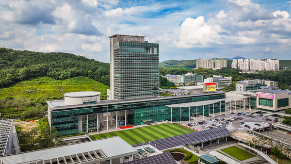 용인특례시청 전경.
