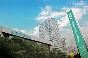 코스피, 삼성전자 '역대 최대 실적'에도 5630선 약세...SK하이닉스 6%대 ... - 뉴스 썸네일 이미지